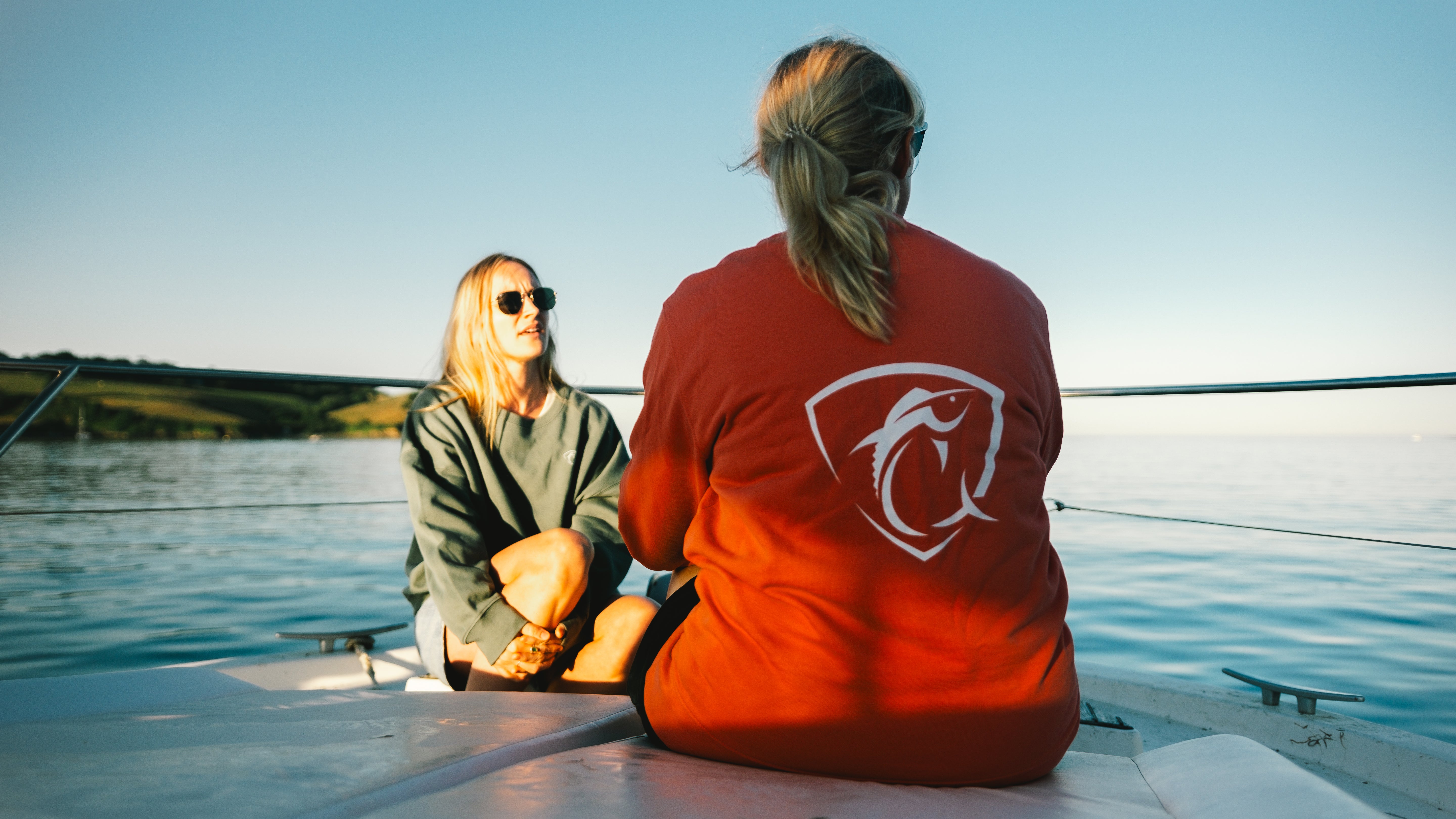 Womens Shieldback Relaxed Crew